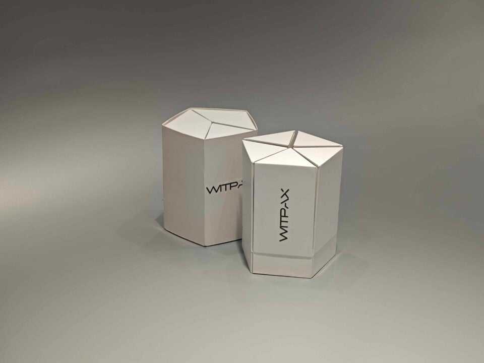 Custom petal shaped rigid boxes