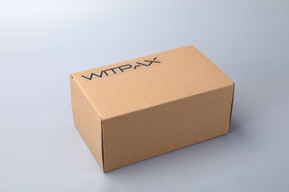 Flat mouth folding corrugated box