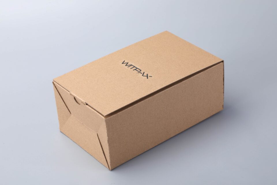 Folding corrugated box